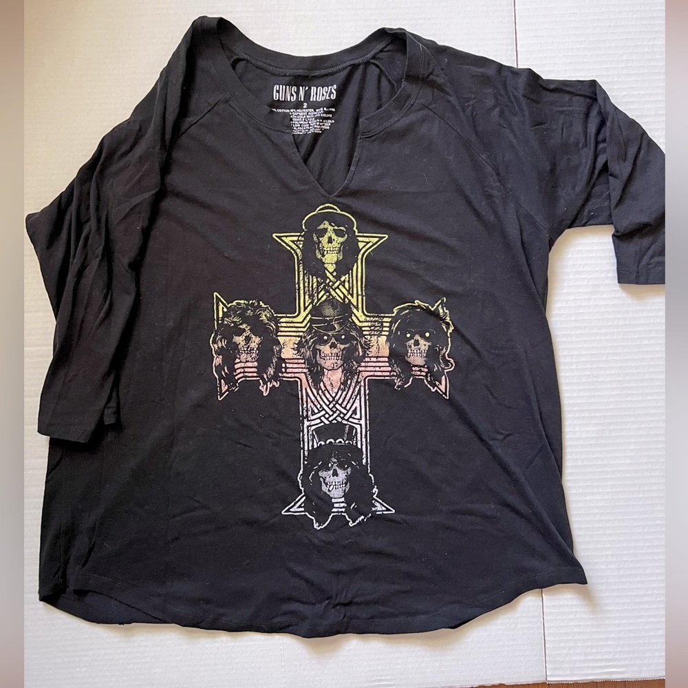 Gun N Roses band shirt, black, quarter sleeve, Torrid, Size 2 (18/20)